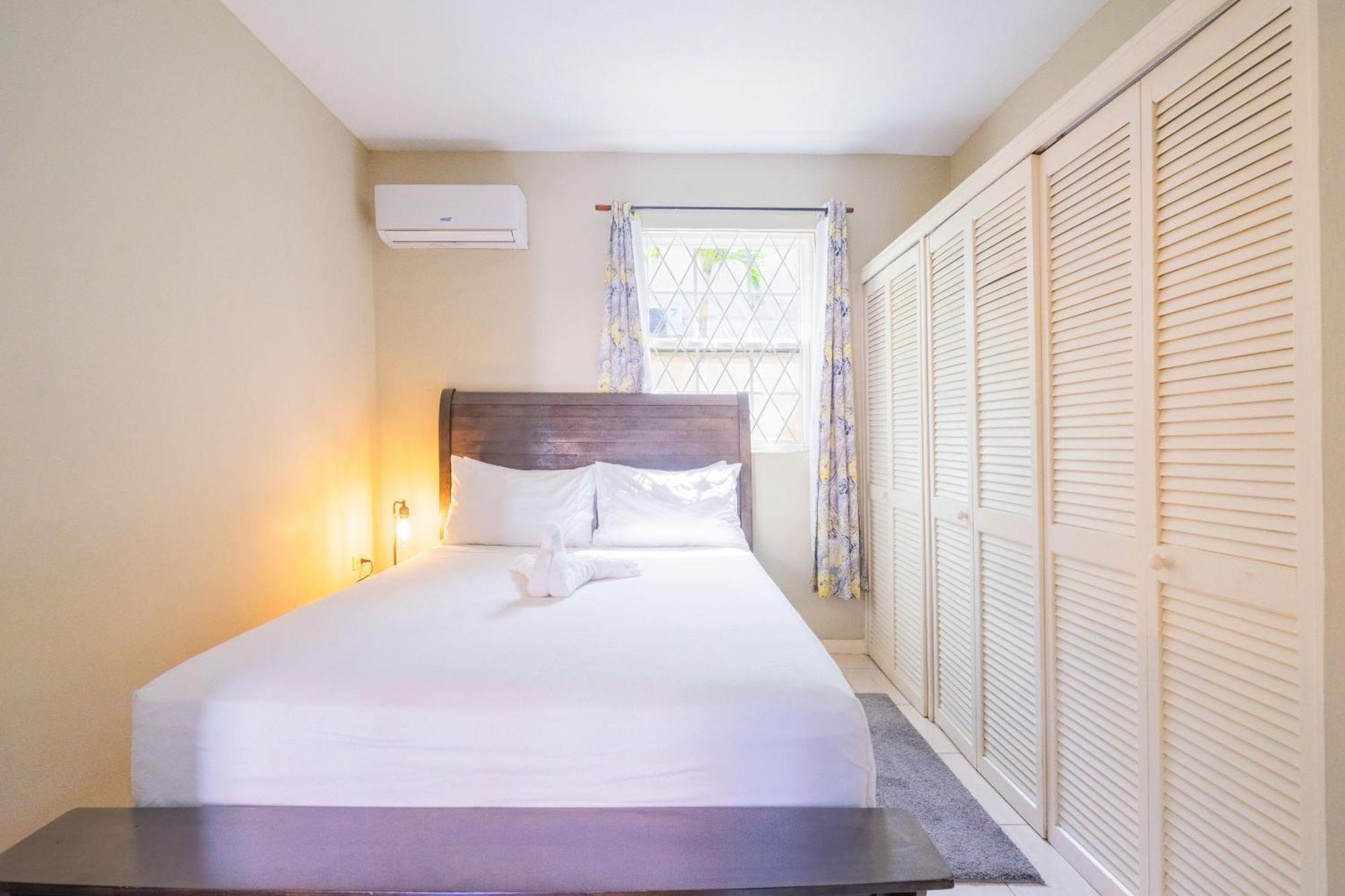 Musgrave Annex- Comfy 1 Bedroom Apartment On The Ground Floor Kingston Dış mekan fotoğraf